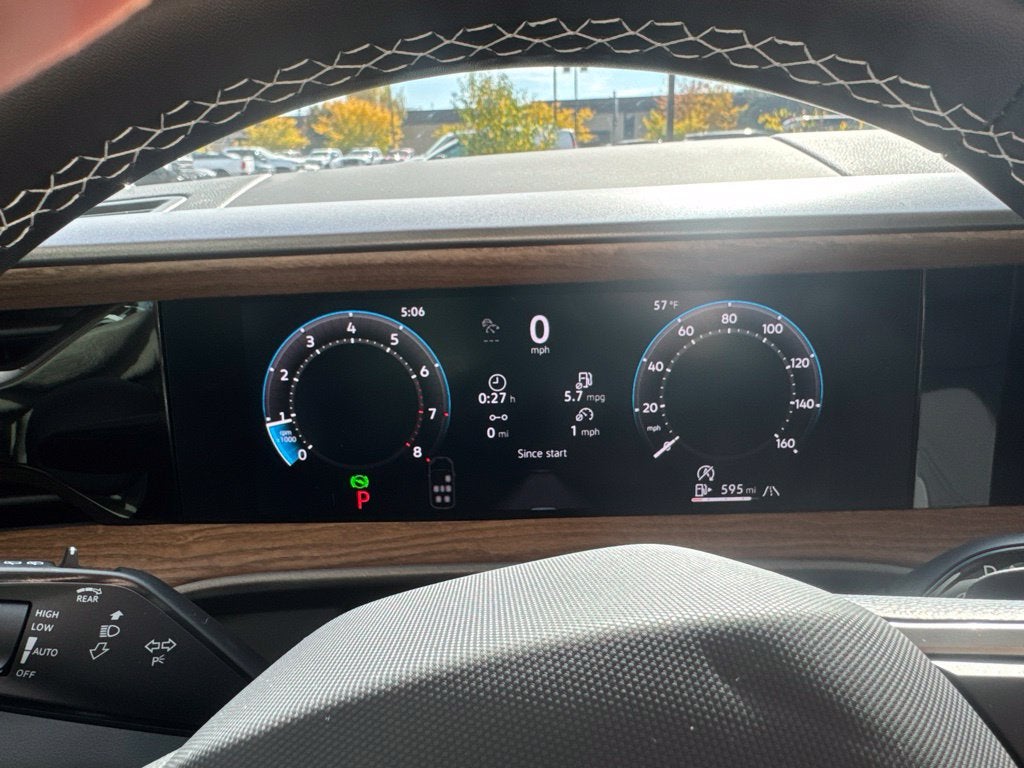 2027 Volkswagen Atlas SE w/Technology