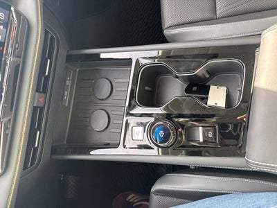 2027 Volkswagen Atlas SE w/Technology