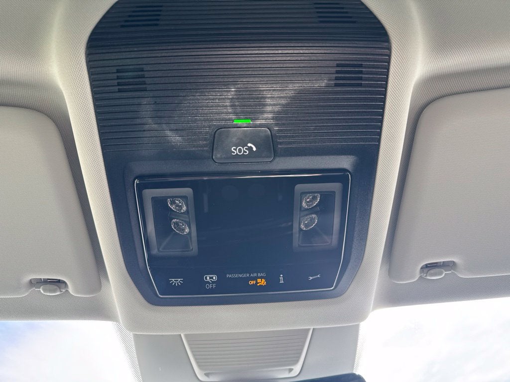 2027 Volkswagen Atlas SE w/Technology