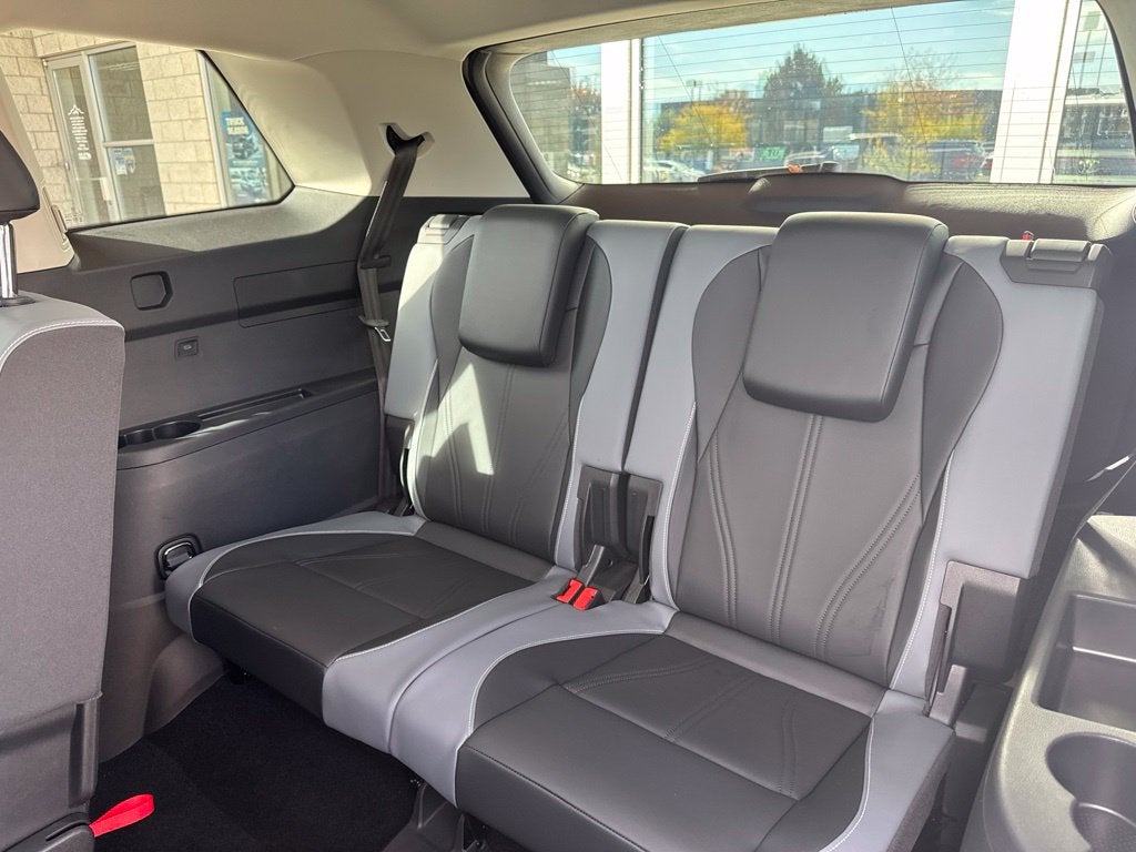 2027 Volkswagen Atlas SE w/Technology