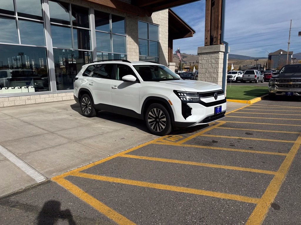 2027 Volkswagen Atlas SE w/Technology
