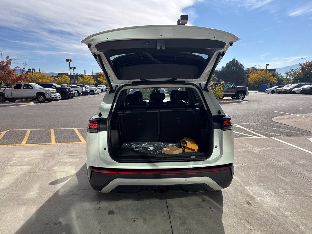 2027 Volkswagen Atlas SE w/Technology