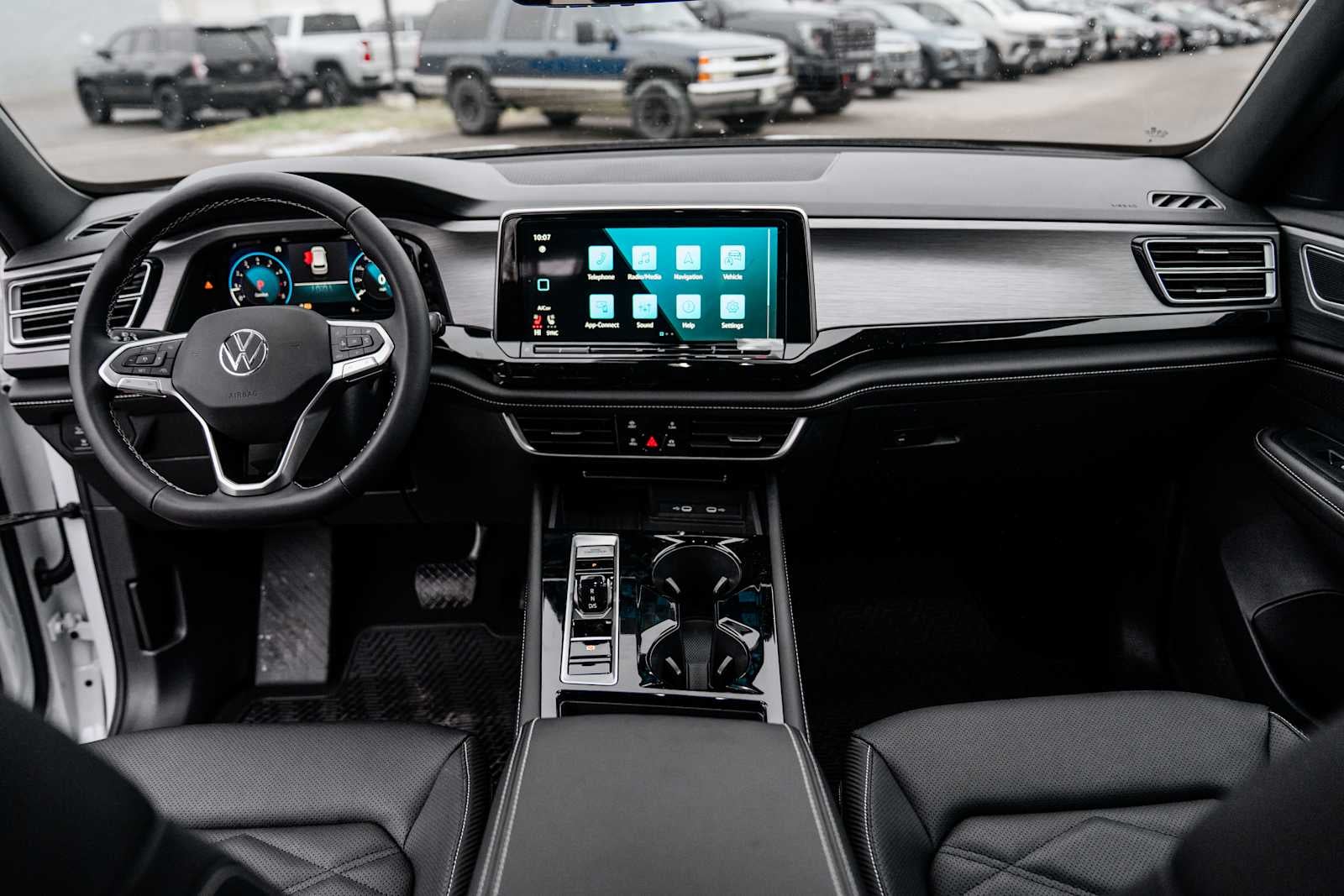 2026 Volkswagen Atlas Cross Sport 2.0T SE w/Tech 4MOTION