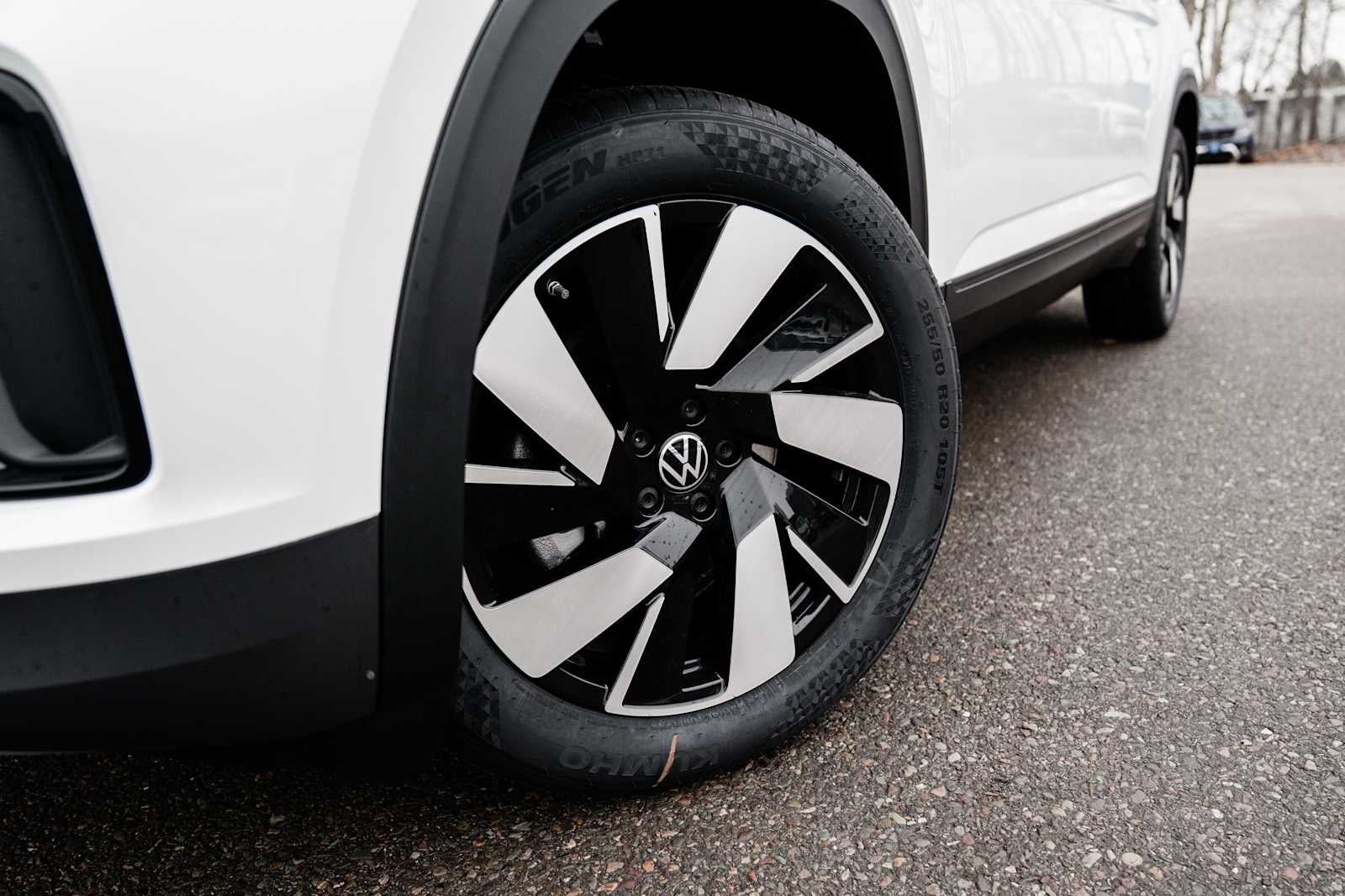 2026 Volkswagen Atlas Cross Sport 2.0T SE w/Tech 4MOTION