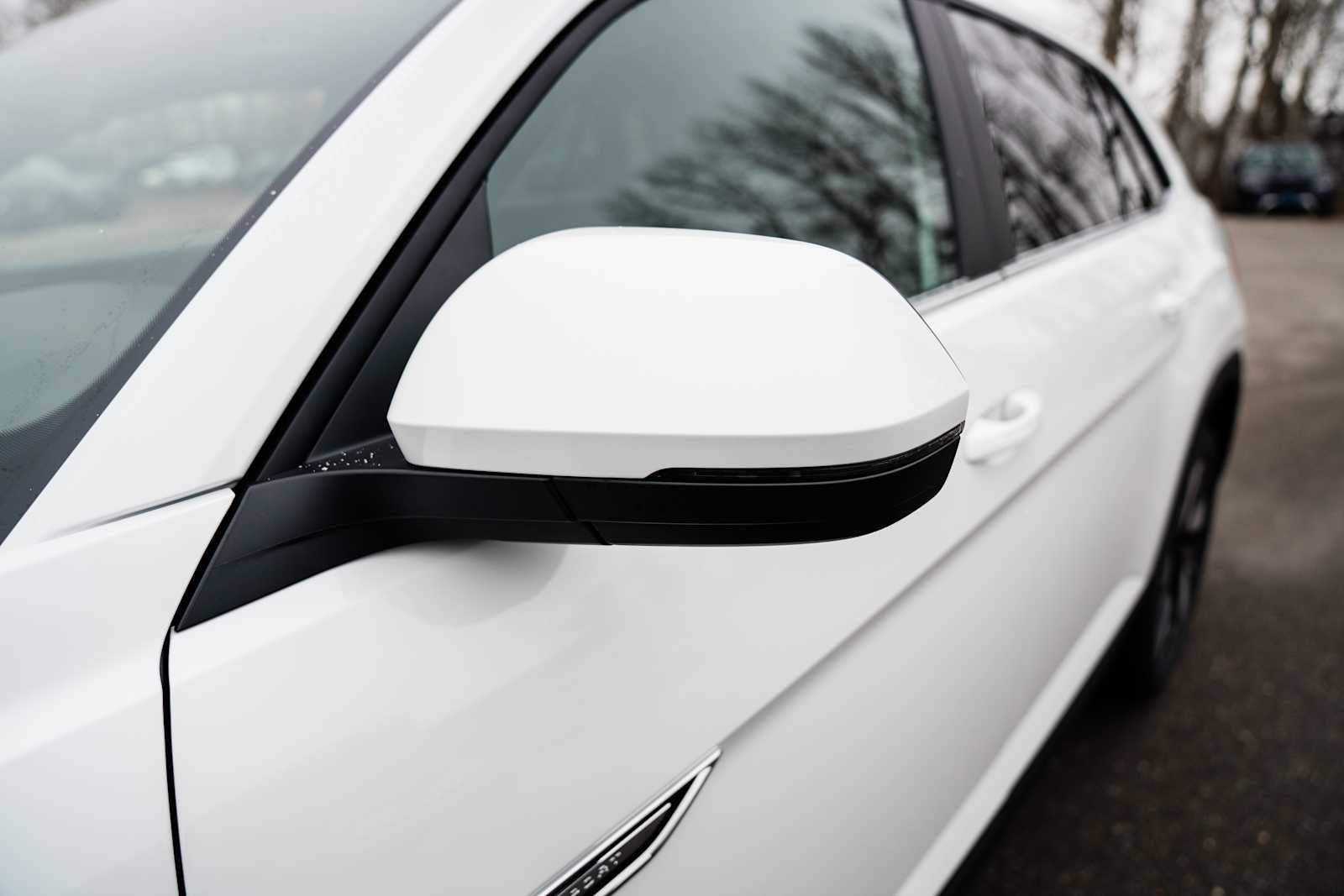 2026 Volkswagen Atlas Cross Sport 2.0T SE w/Tech 4MOTION