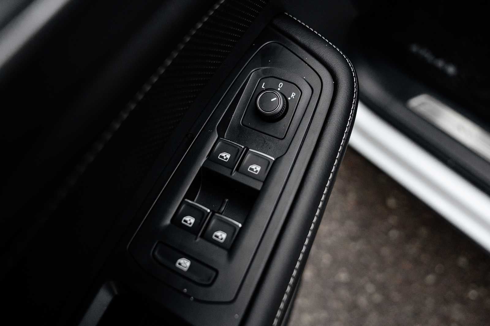 2026 Volkswagen Atlas Cross Sport 2.0T SE w/Tech 4MOTION