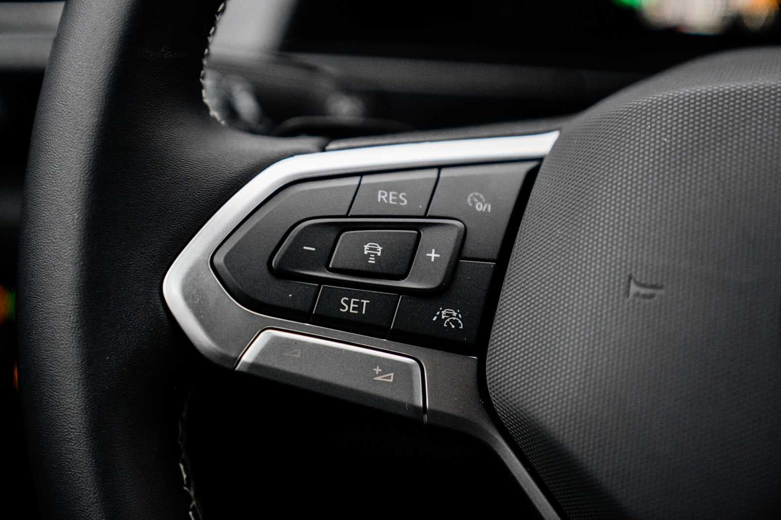 2026 Volkswagen Atlas Cross Sport 2.0T SE w/Tech 4MOTION