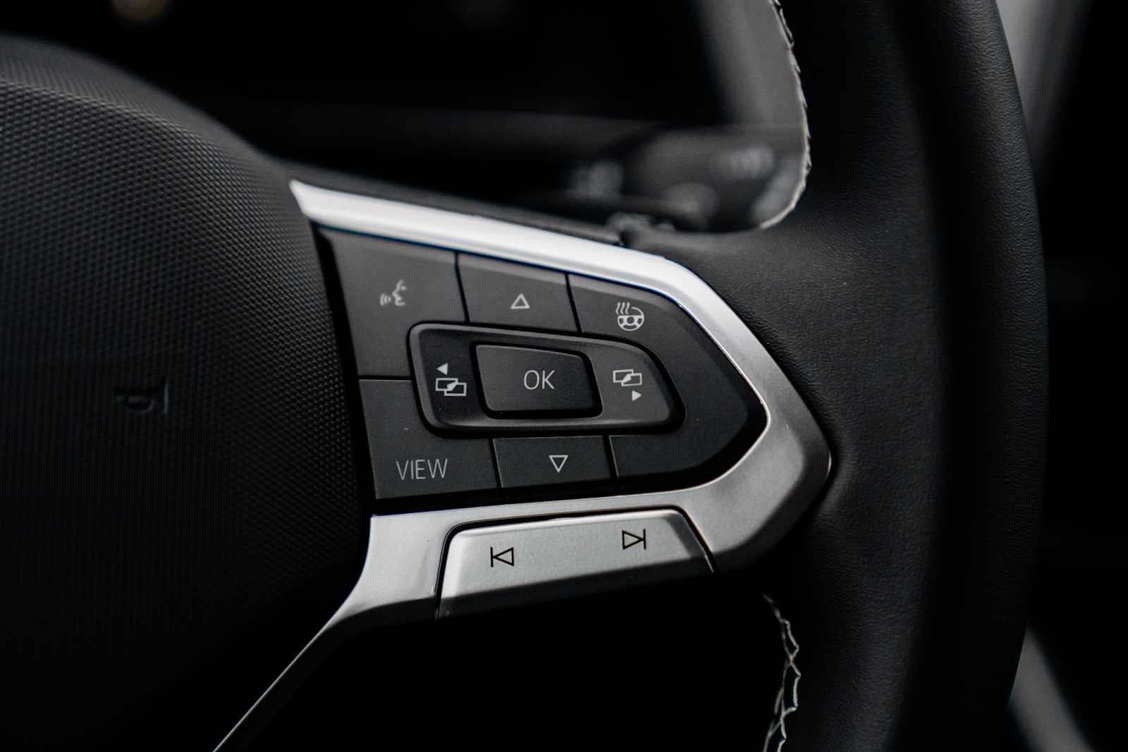 2026 Volkswagen Atlas Cross Sport 2.0T SE w/Tech 4MOTION