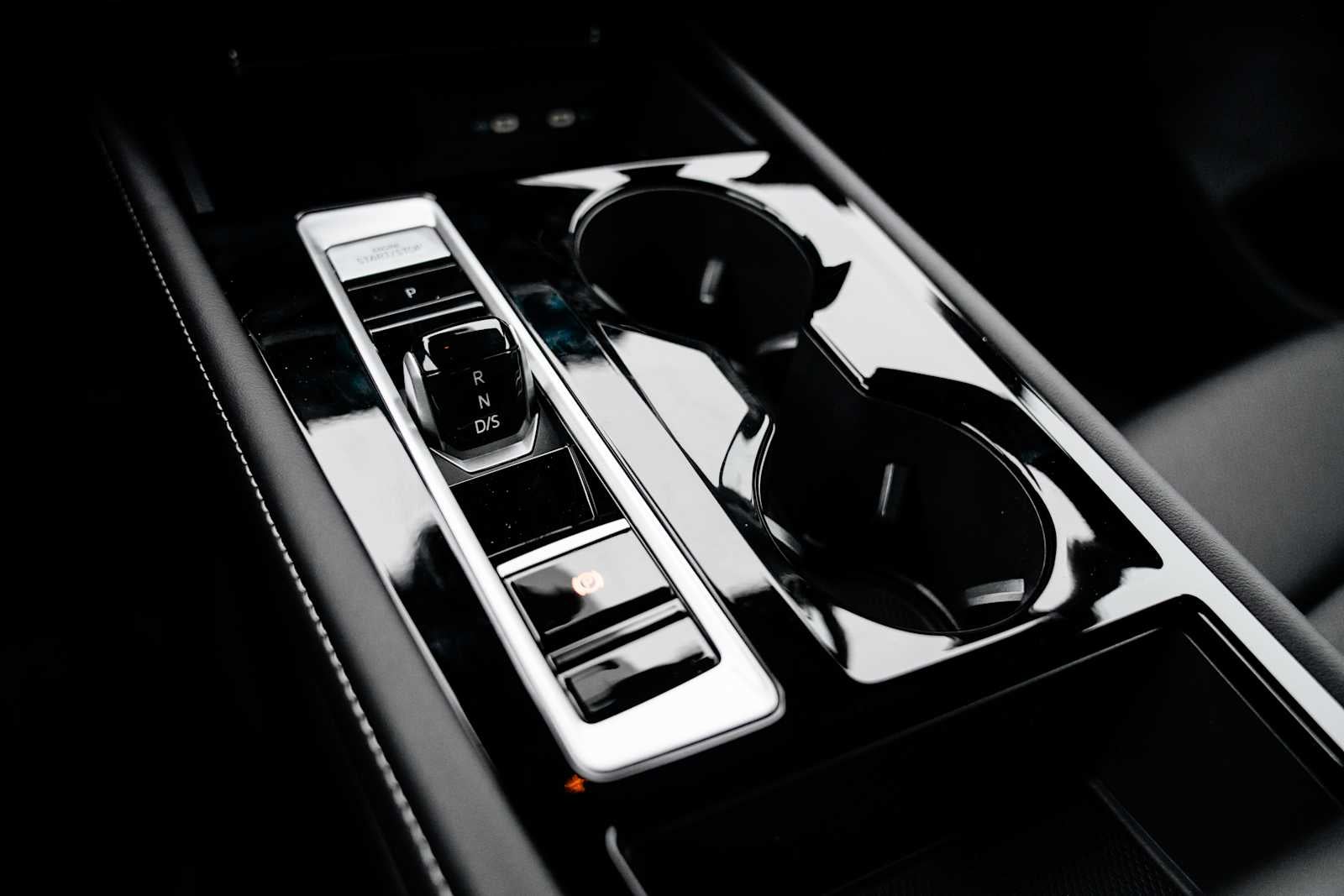 2026 Volkswagen Atlas Cross Sport 2.0T SE w/Tech 4MOTION