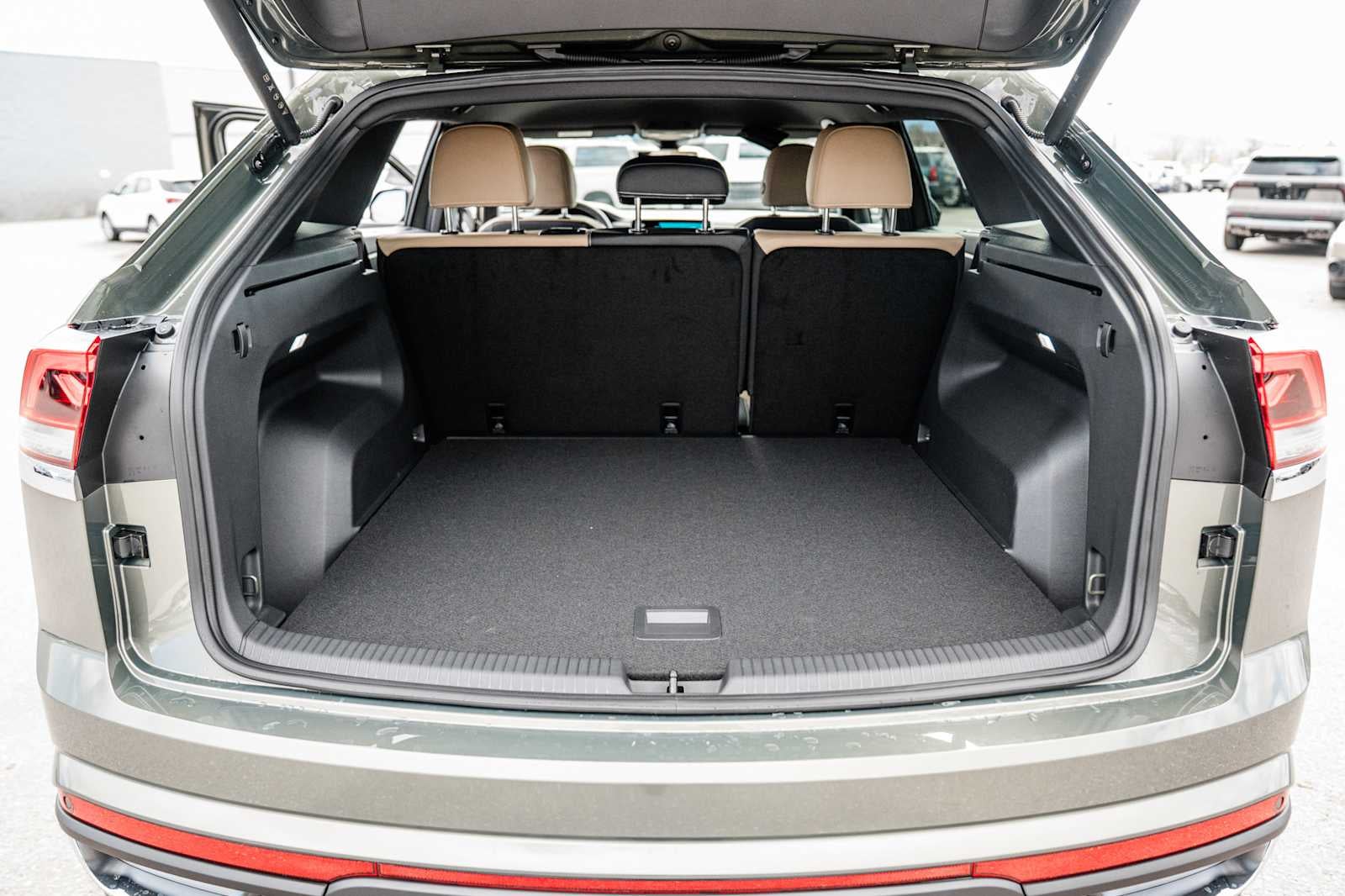 2026 Volkswagen Atlas Cross Sport 2.0T SE W/TECHNOLOGY