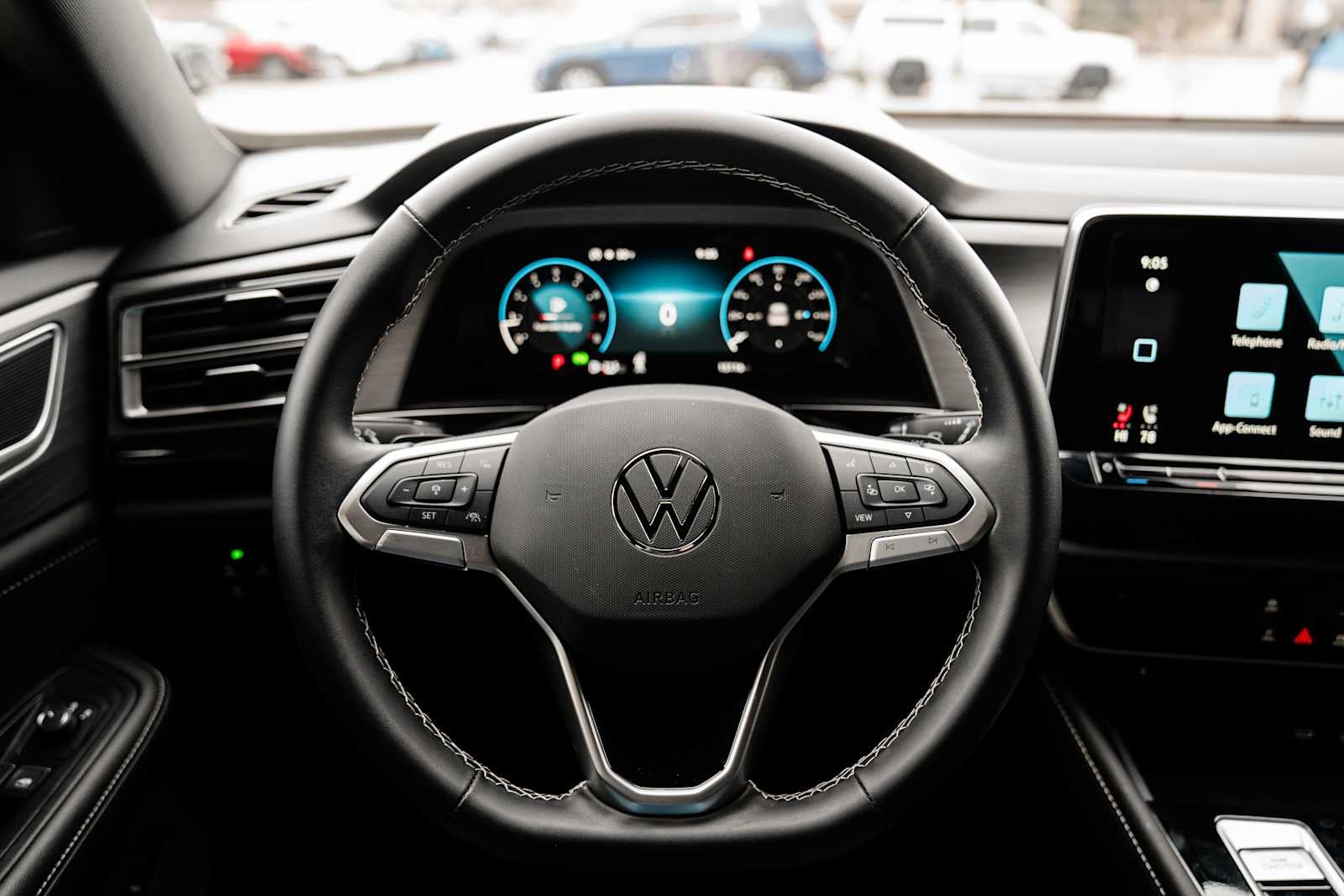 2025 Volkswagen Atlas Cross Sport 2.0T SE w/Technology