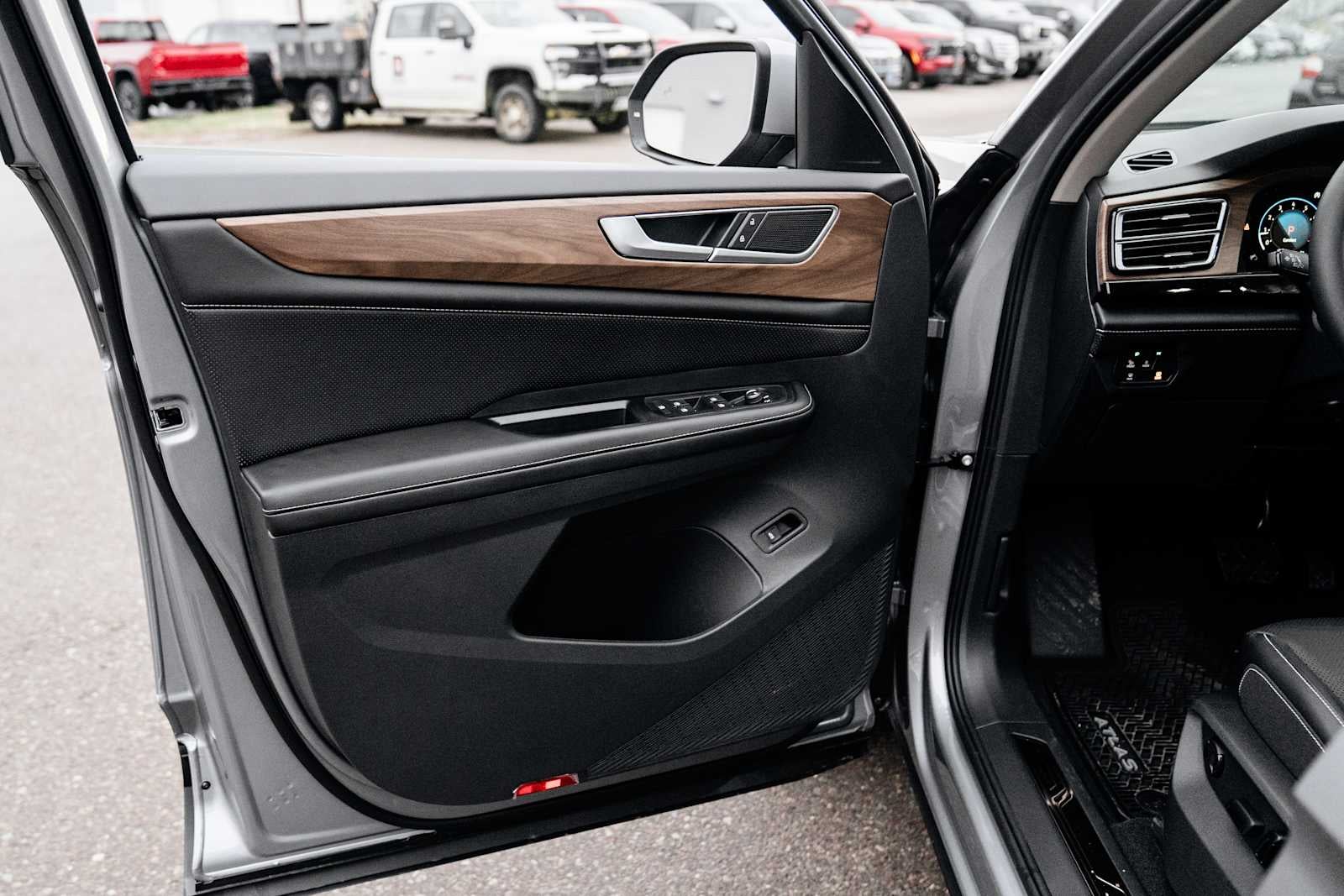 2026 Volkswagen Atlas SE W/ Tech AWD