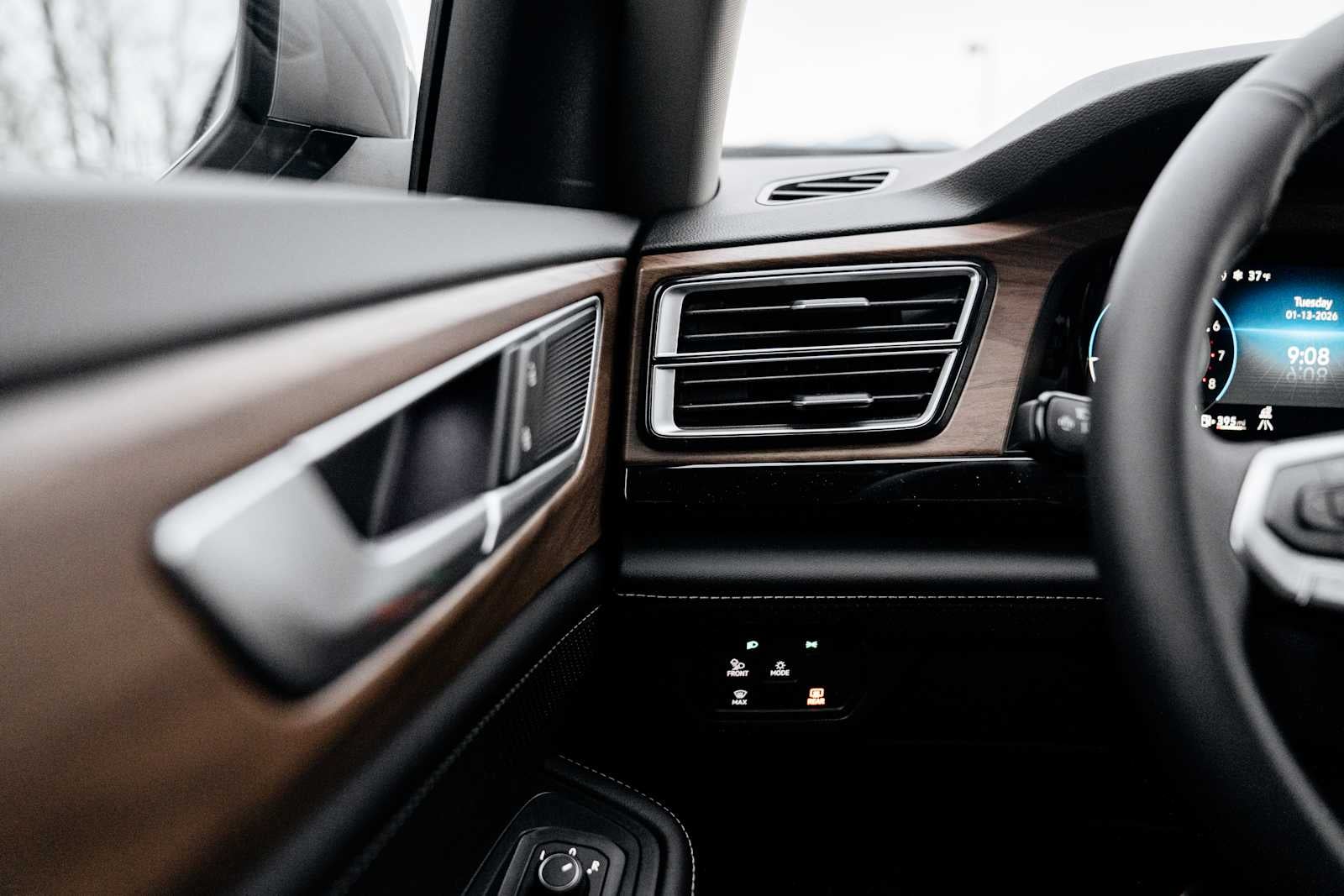 2026 Volkswagen Atlas SE W/ Tech AWD