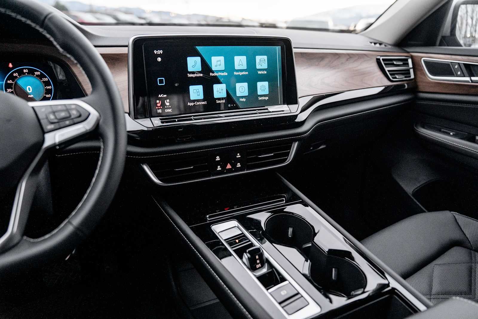 2026 Volkswagen Atlas SE W/ Tech AWD