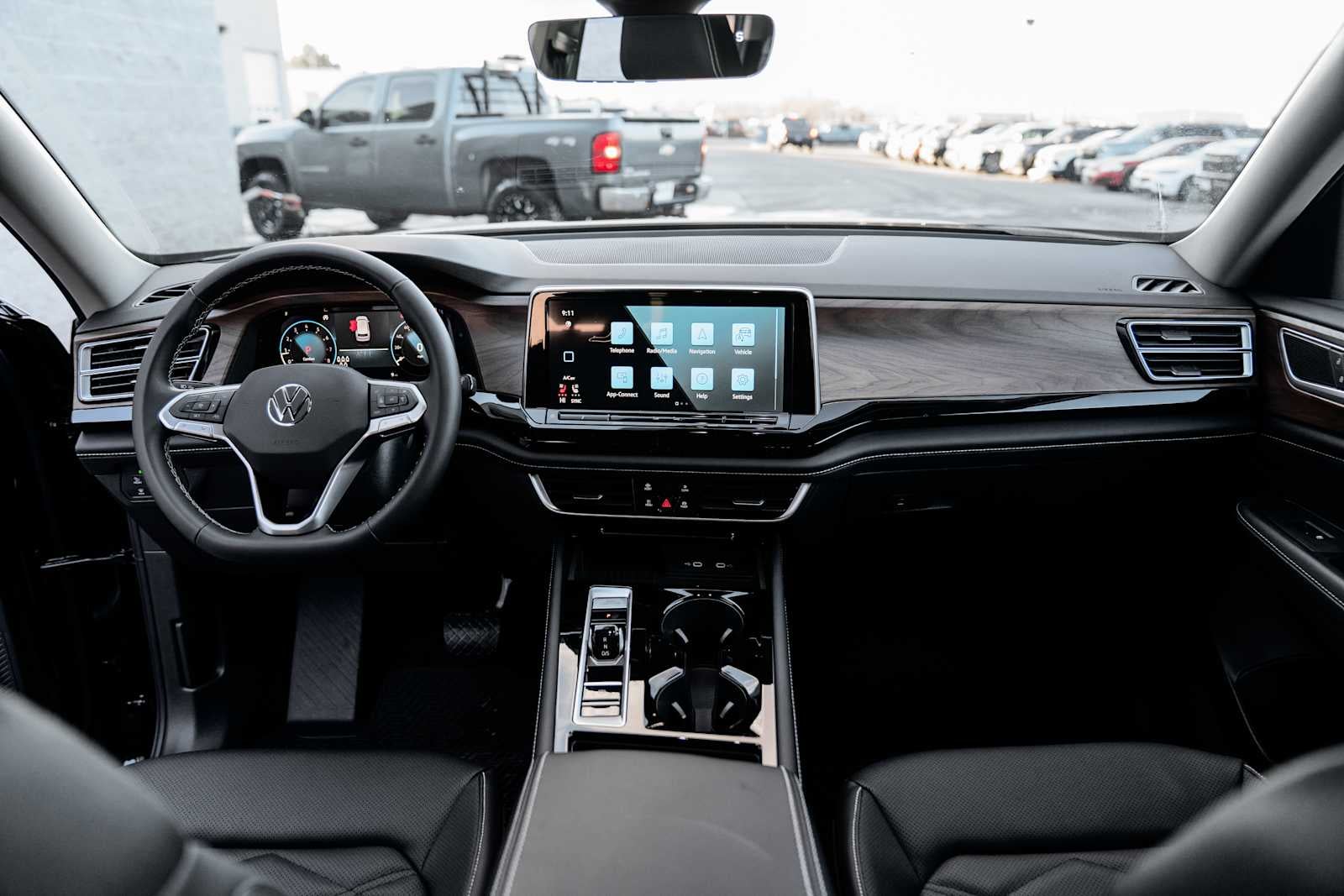 2026 Volkswagen Atlas SE W/ Tech AWD