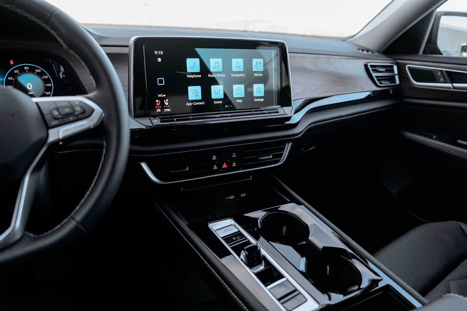 2026 Volkswagen Atlas SE W/ Tech AWD