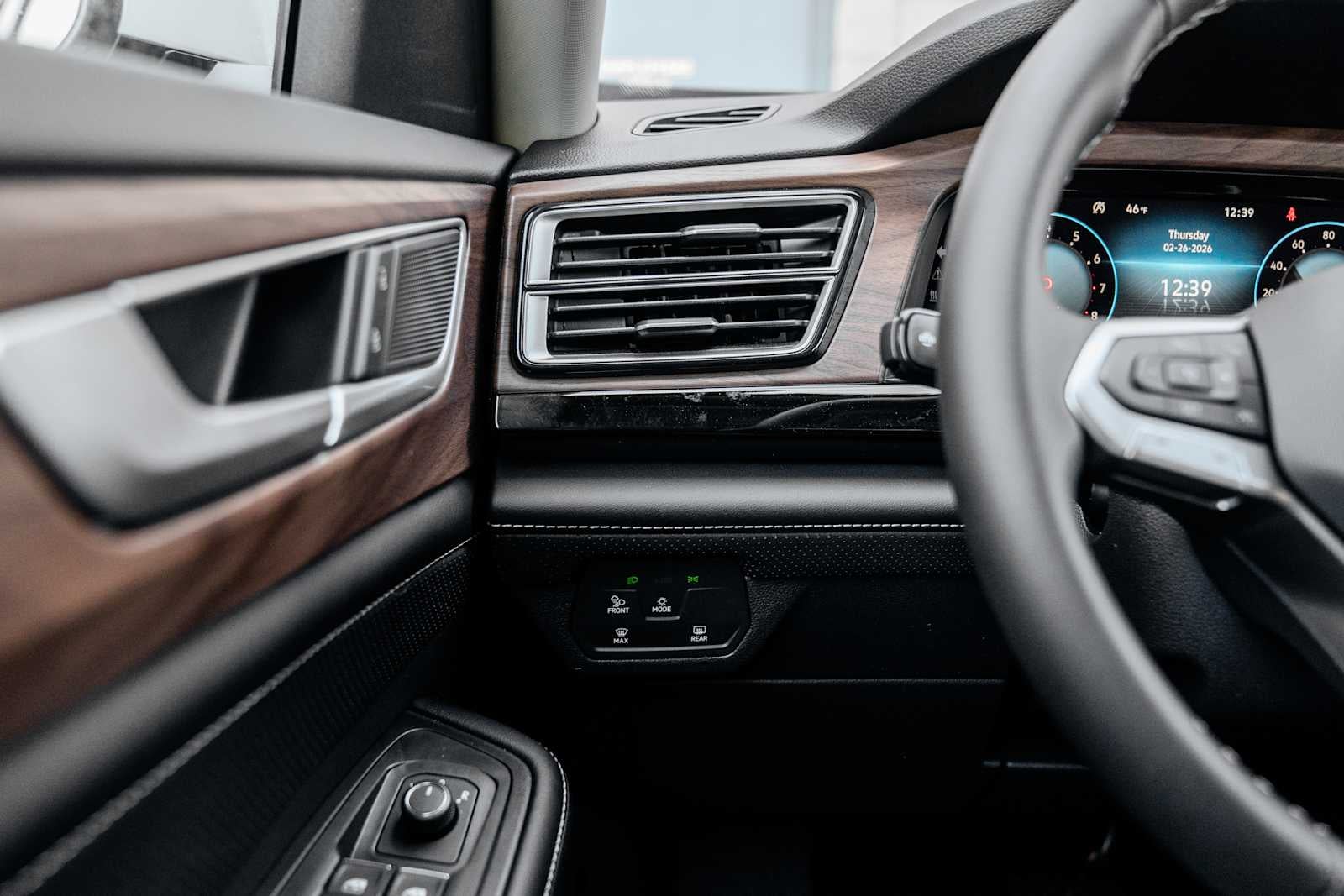 2026 Volkswagen Atlas SE W/ Tech AWD