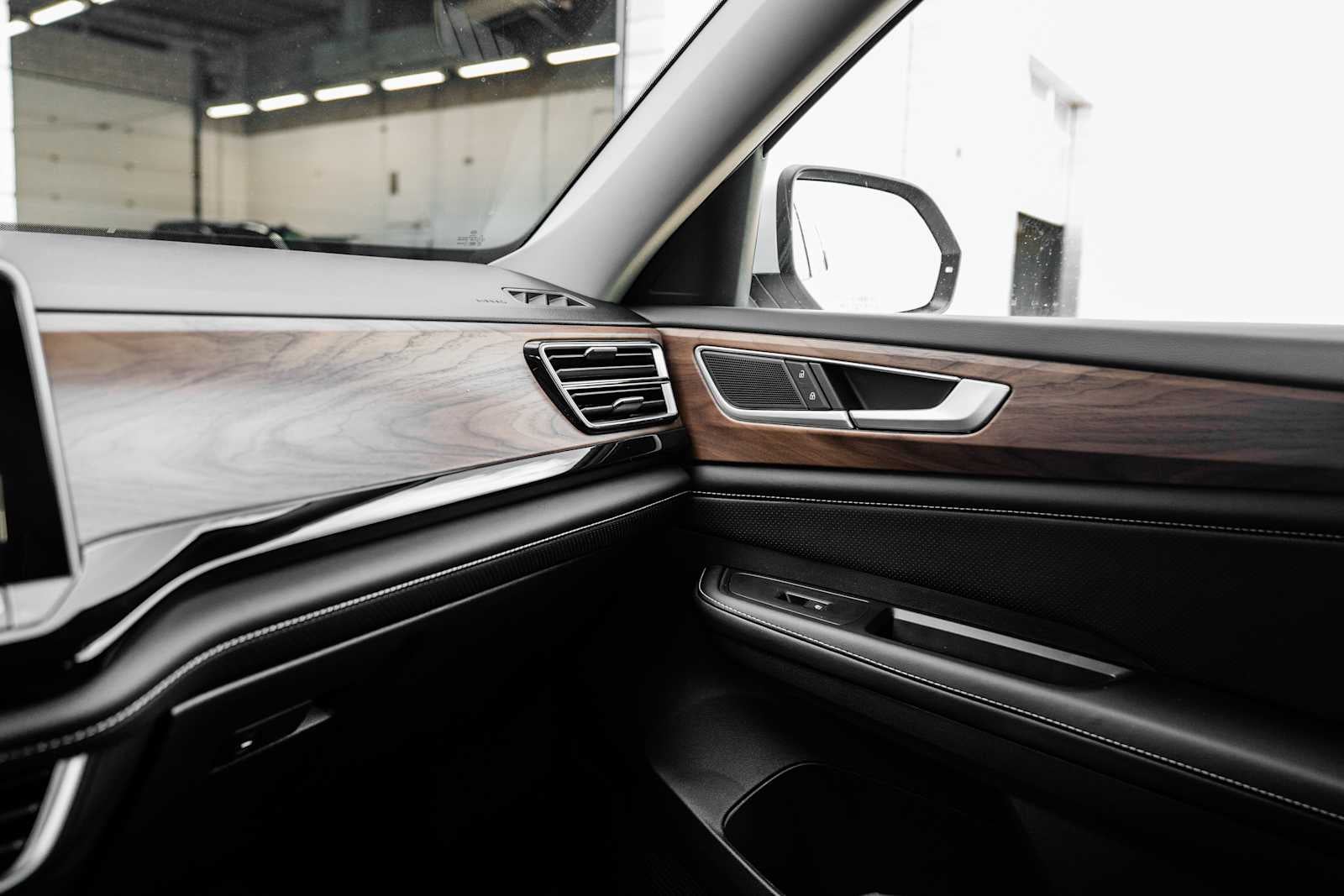 2026 Volkswagen Atlas SE W/ Tech AWD