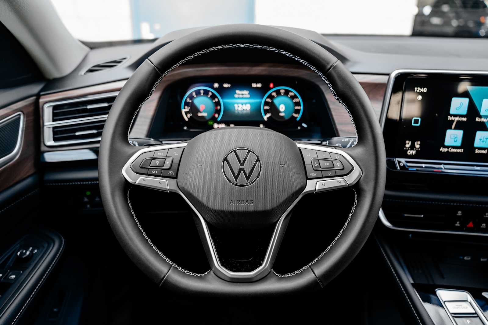 2026 Volkswagen Atlas SE W/ Tech AWD