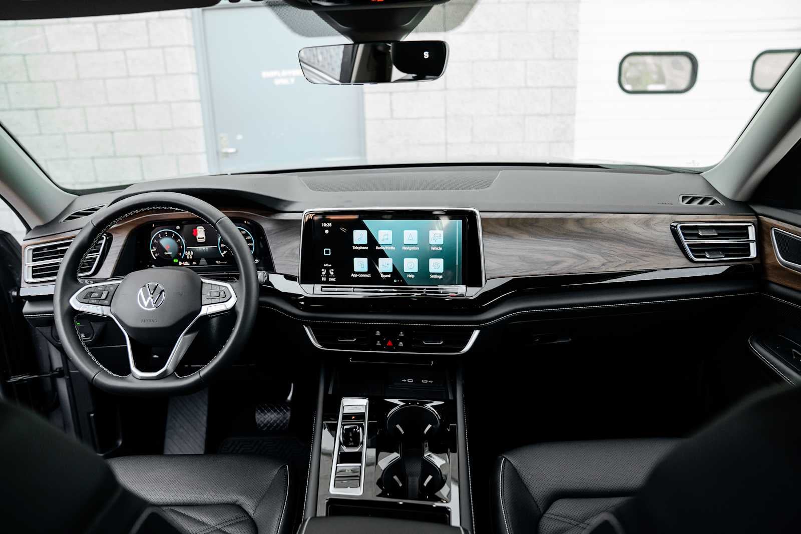 2026 Volkswagen Atlas SE W/ Tech AWD