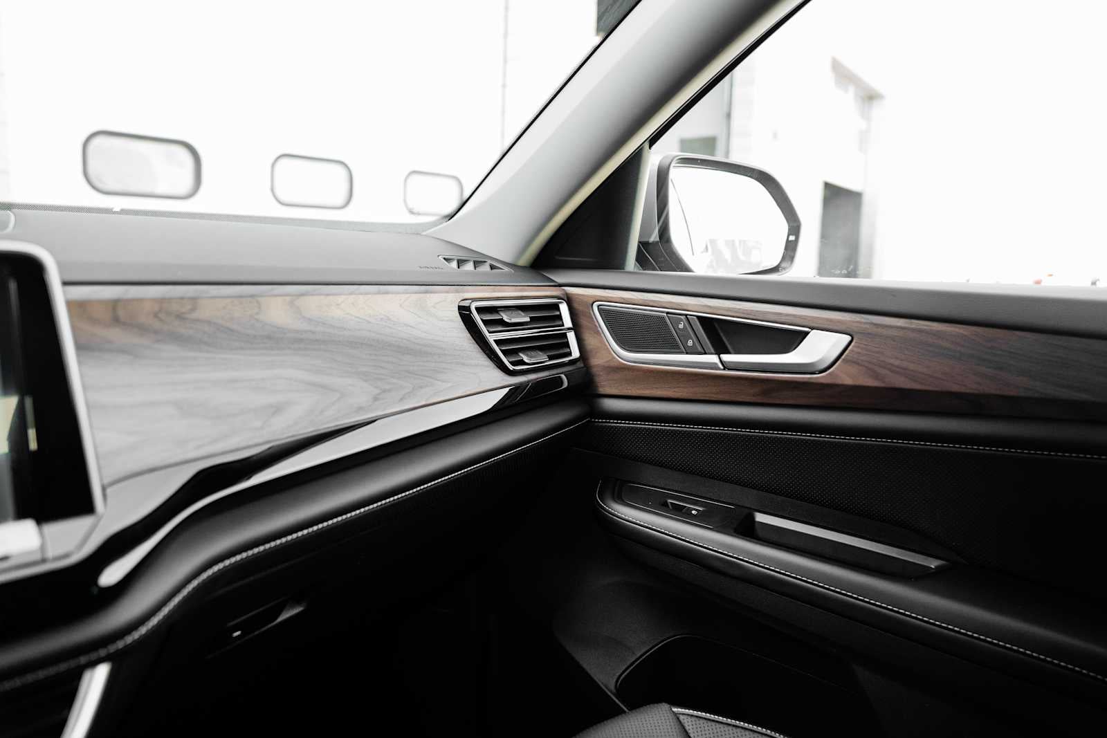 2026 Volkswagen Atlas SE W/ Tech AWD