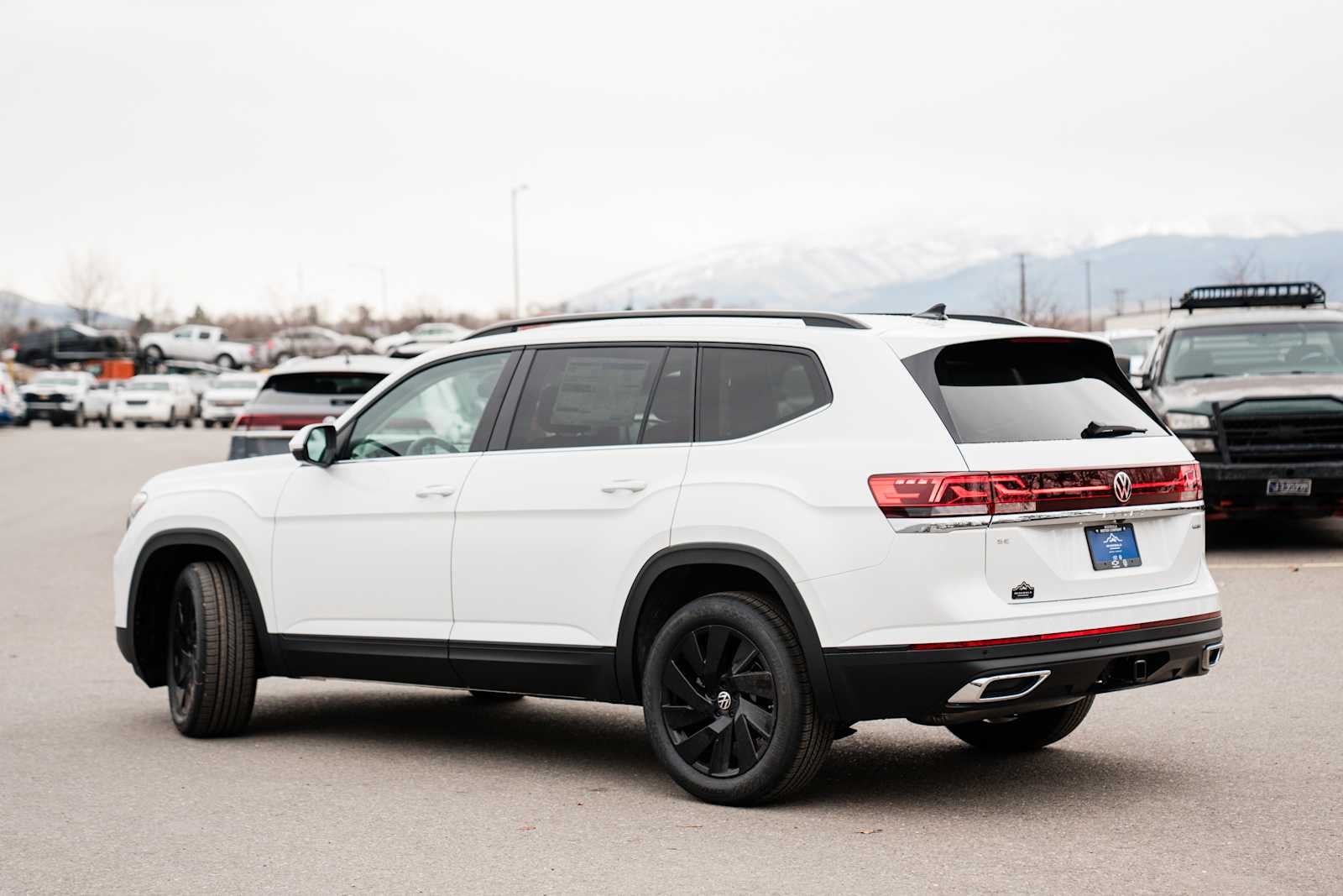 2026 Volkswagen Atlas 2.0T SE W/TECHNOLOGY