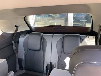 2027 Volkswagen Atlas 2.0T SE w/ Technology