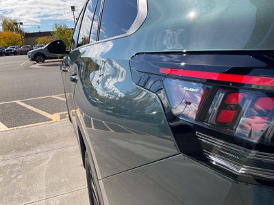 2027 Volkswagen Atlas 2.0T SE w/ Technology