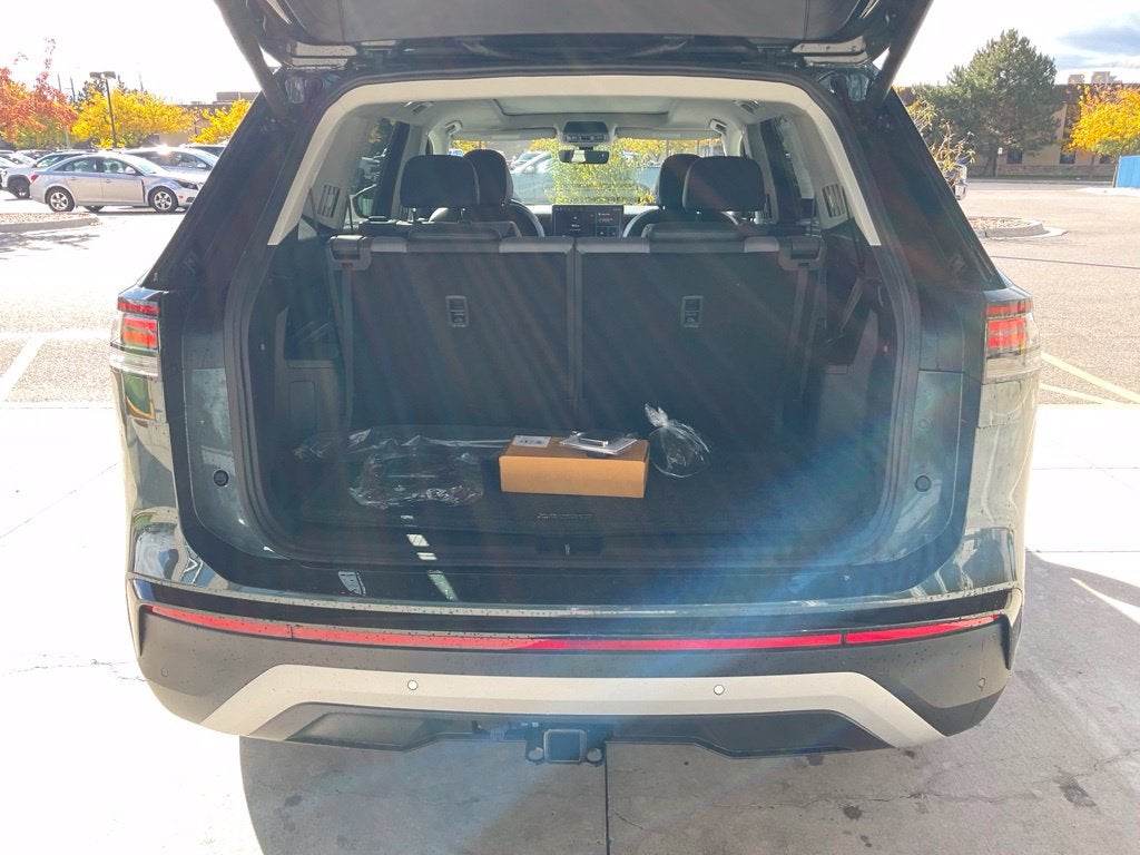 2027 Volkswagen Atlas 2.0T SE w/ Technology