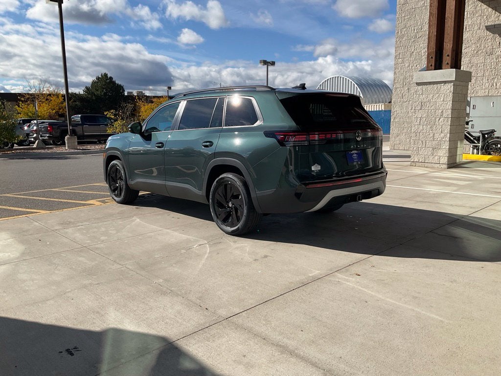 2027 Volkswagen Atlas 2.0T SE w/ Technology