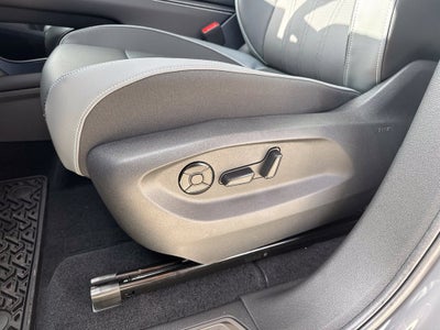 2027 Volkswagen Atlas SE w/Technology