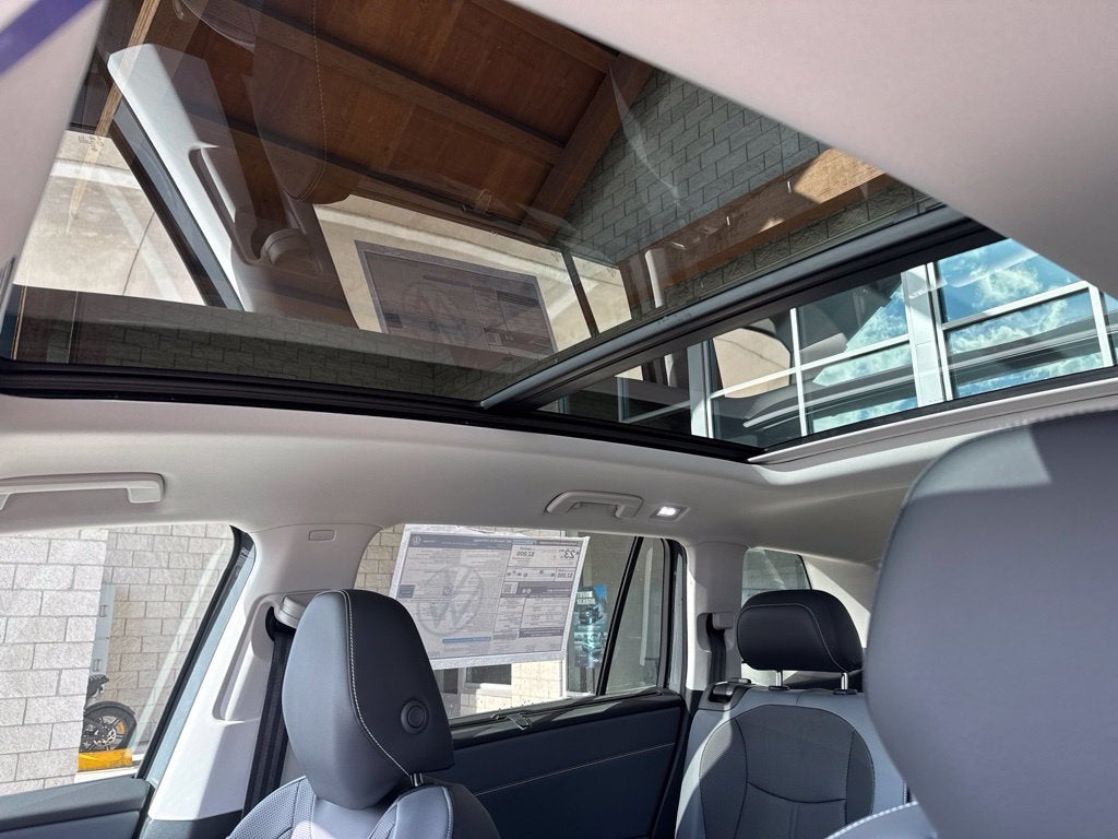 2027 Volkswagen Atlas SE w/Technology