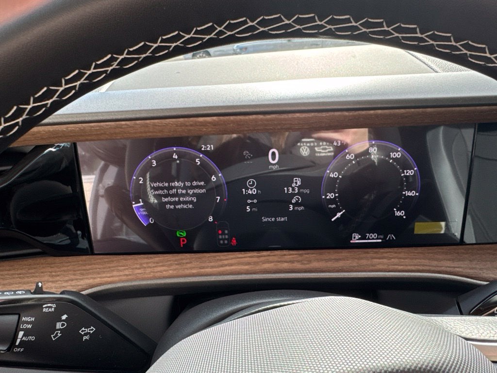 2027 Volkswagen Atlas SE w/Technology