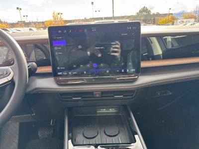 2027 Volkswagen Atlas SE w/Technology