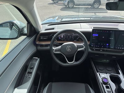 2027 Volkswagen Atlas SE w/Technology