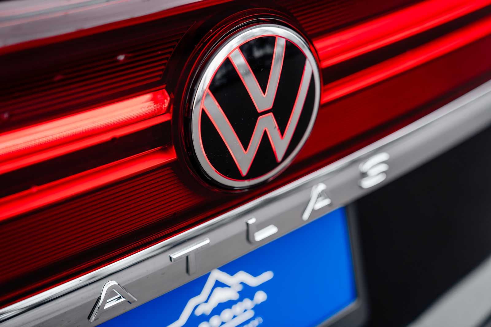 2026 Volkswagen Atlas Cross Sport 2.0T SE w/Tech 4MOTION