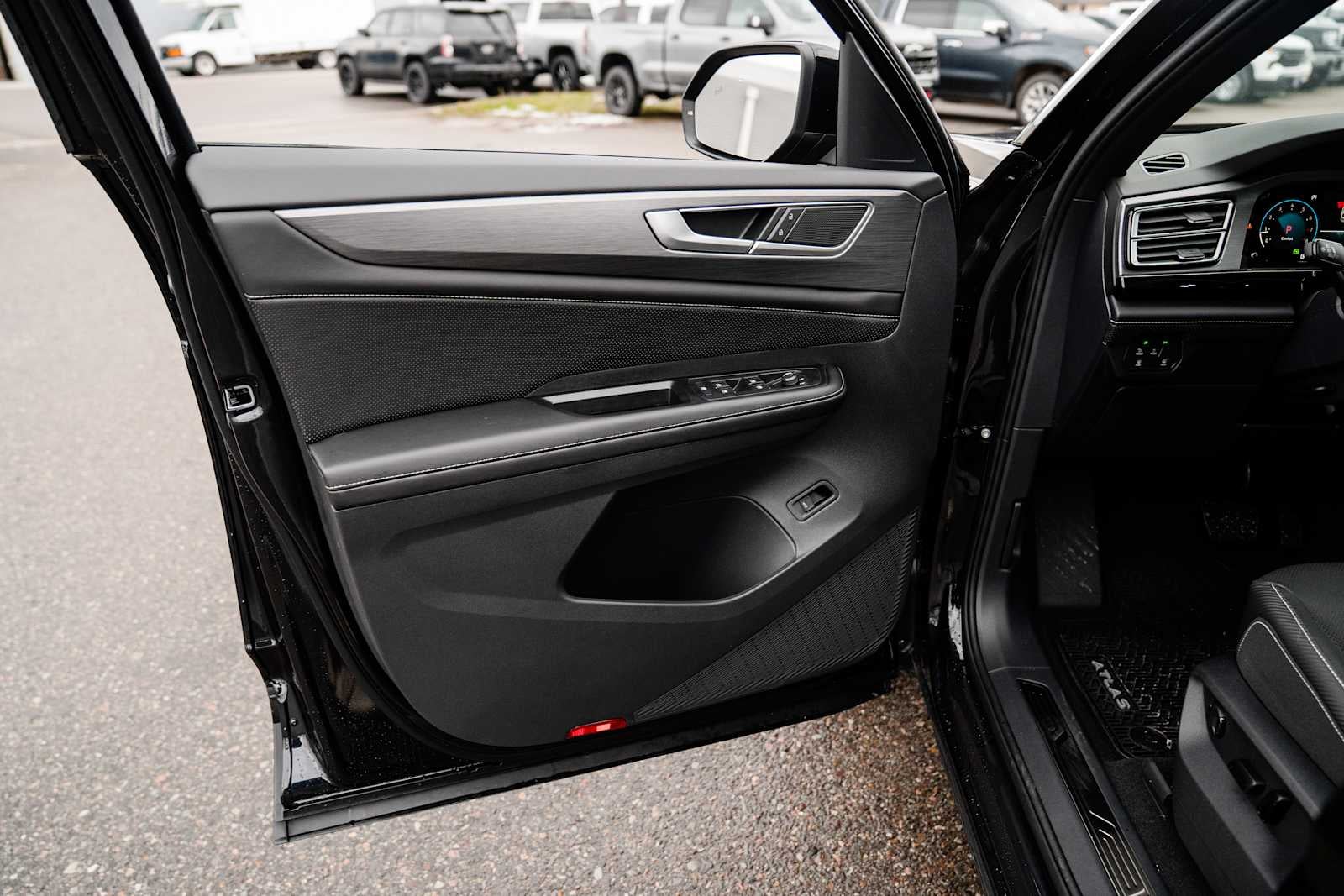 2026 Volkswagen Atlas Cross Sport 2.0T SE w/Tech 4MOTION