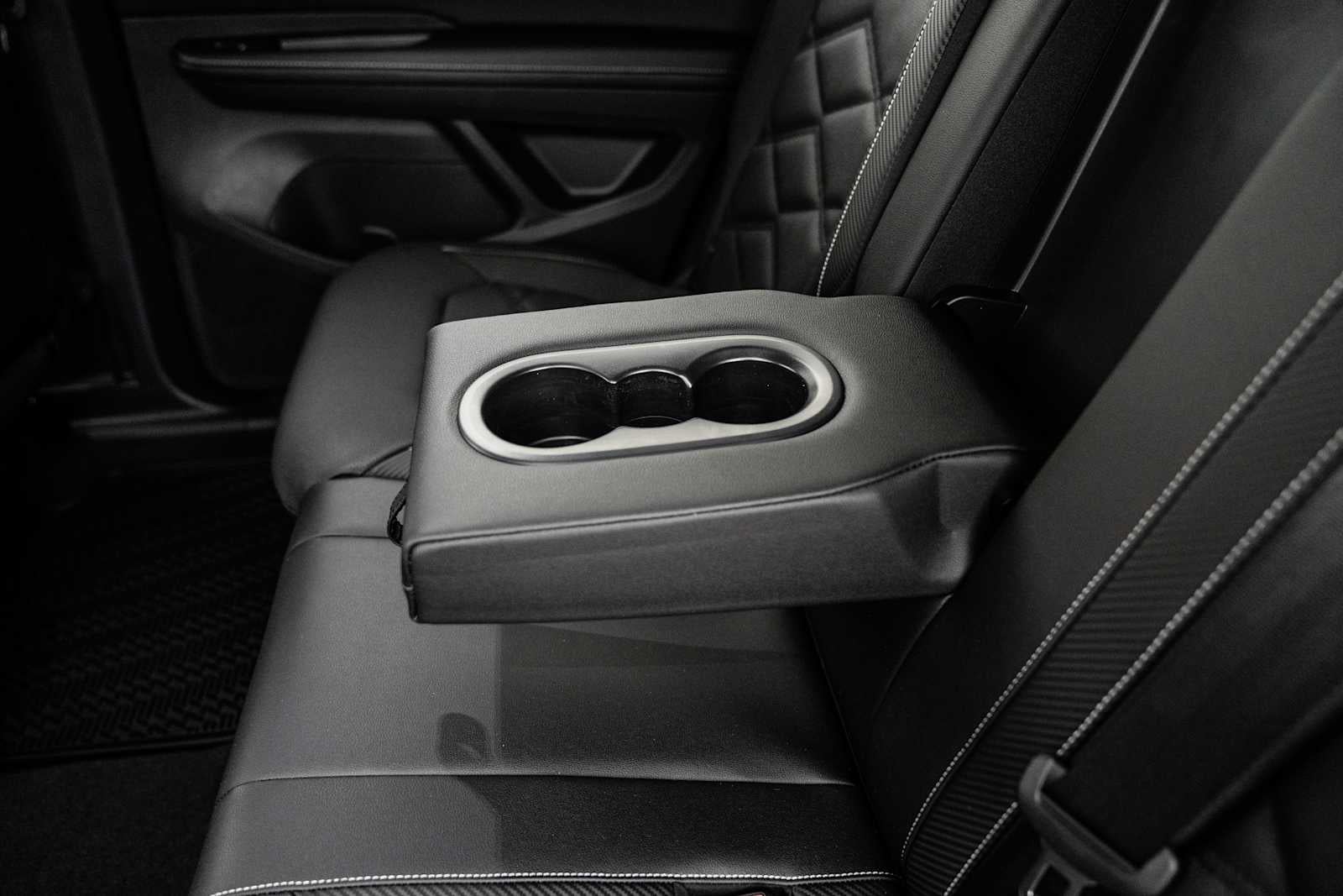 2026 Volkswagen Atlas Cross Sport 2.0T SE w/Tech 4MOTION