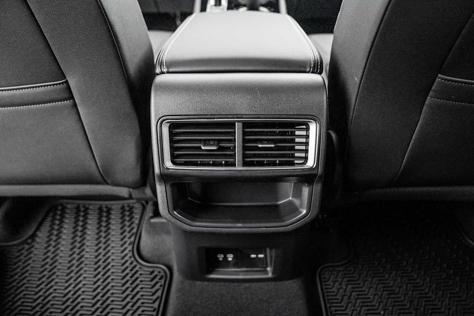 2026 Volkswagen Atlas Cross Sport 2.0T SE w/Tech 4MOTION