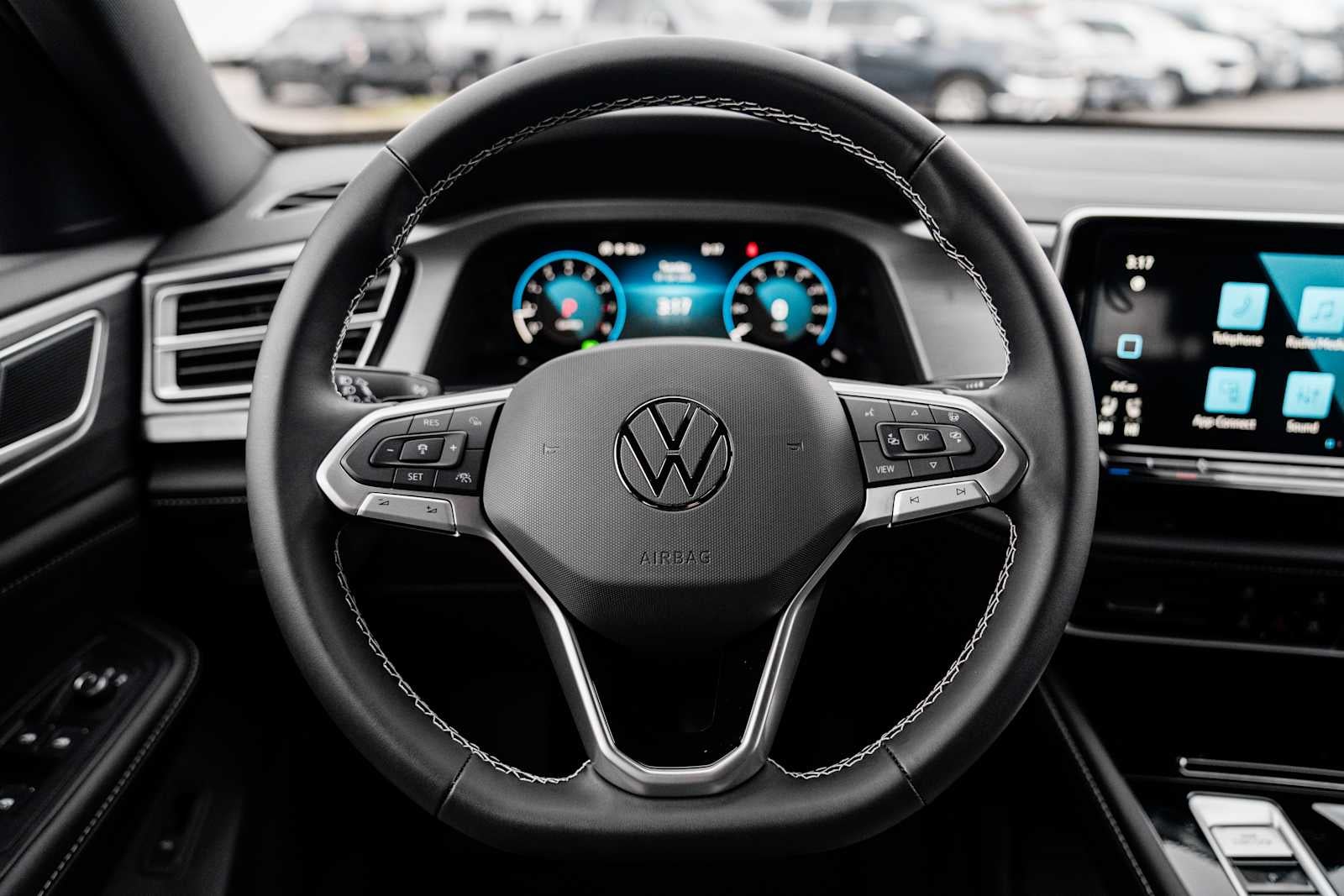 2026 Volkswagen Atlas Cross Sport 2.0T SE w/Tech 4MOTION