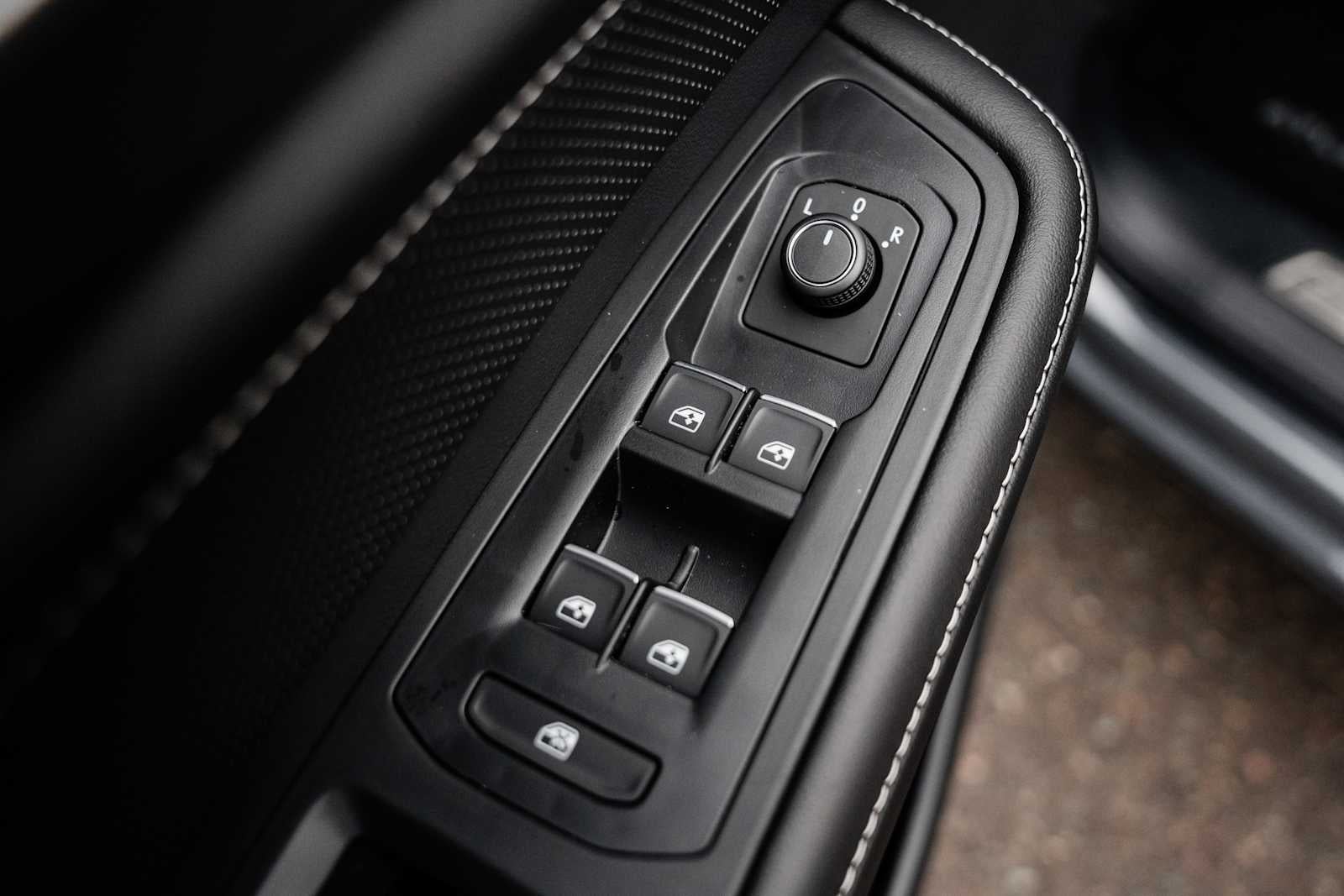 2026 Volkswagen Atlas Cross Sport 2.0T SE w/Tech 4MOTION