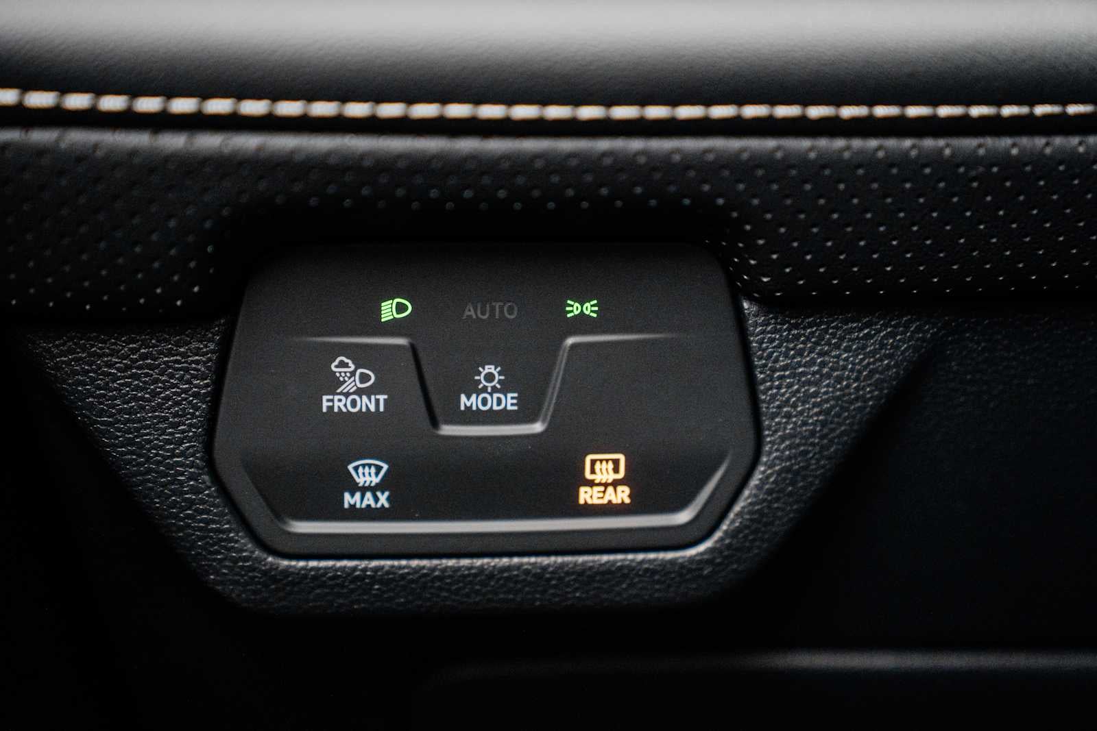 2026 Volkswagen Atlas Cross Sport 2.0T SE w/Tech 4MOTION