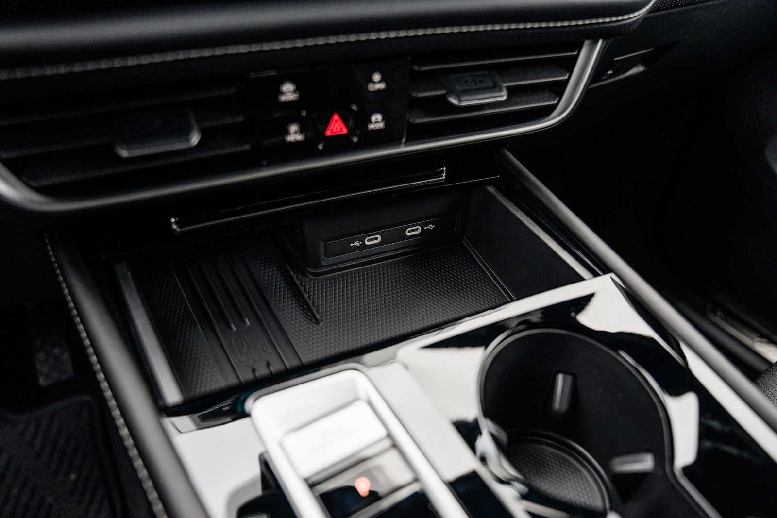 2026 Volkswagen Atlas Cross Sport 2.0T SE w/Tech 4MOTION