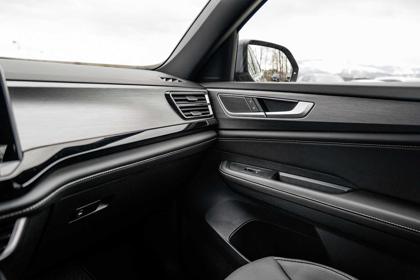 2026 Volkswagen Atlas Cross Sport 2.0T SE w/Tech 4MOTION