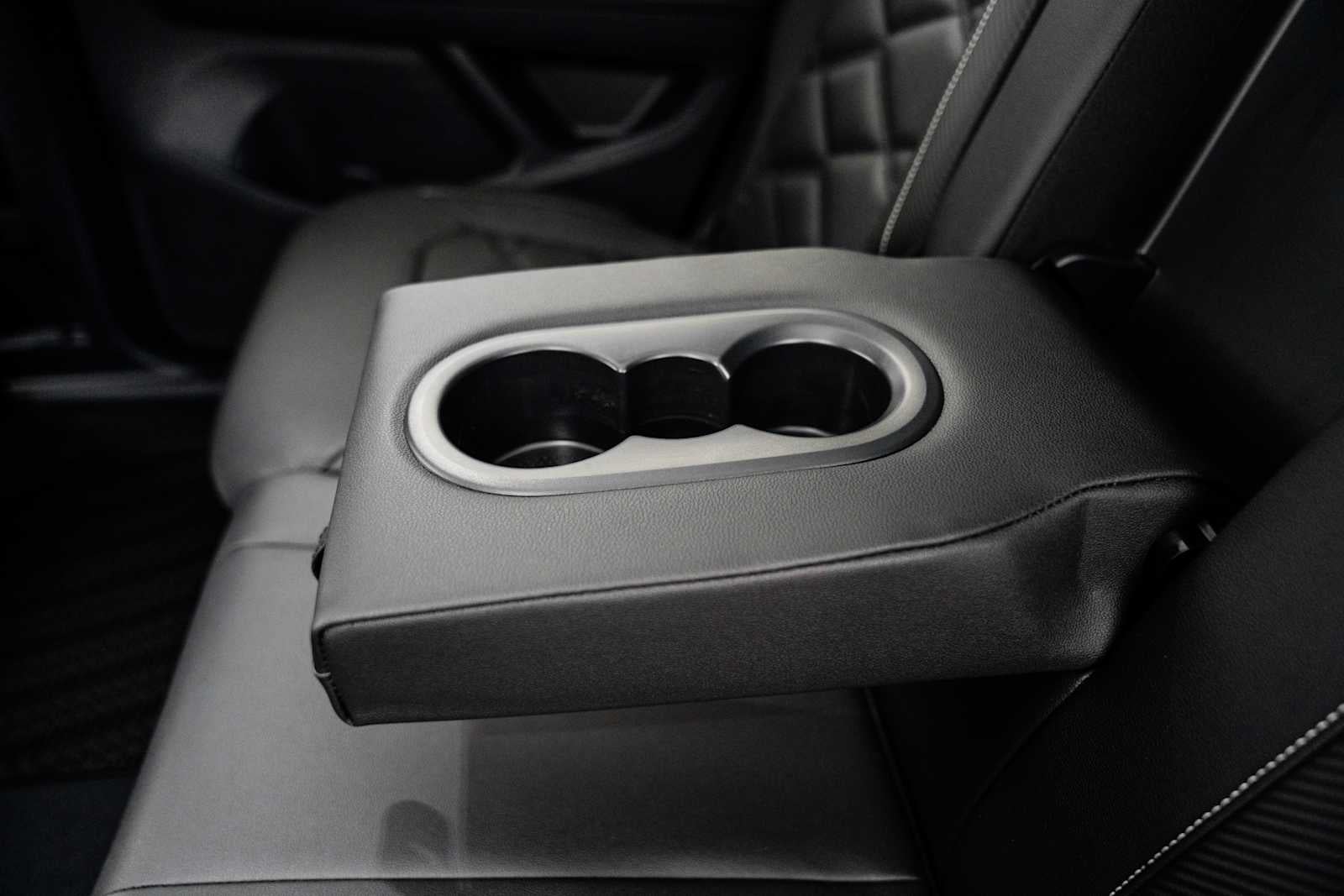 2026 Volkswagen Atlas Cross Sport 2.0T SE w/Tech 4MOTION