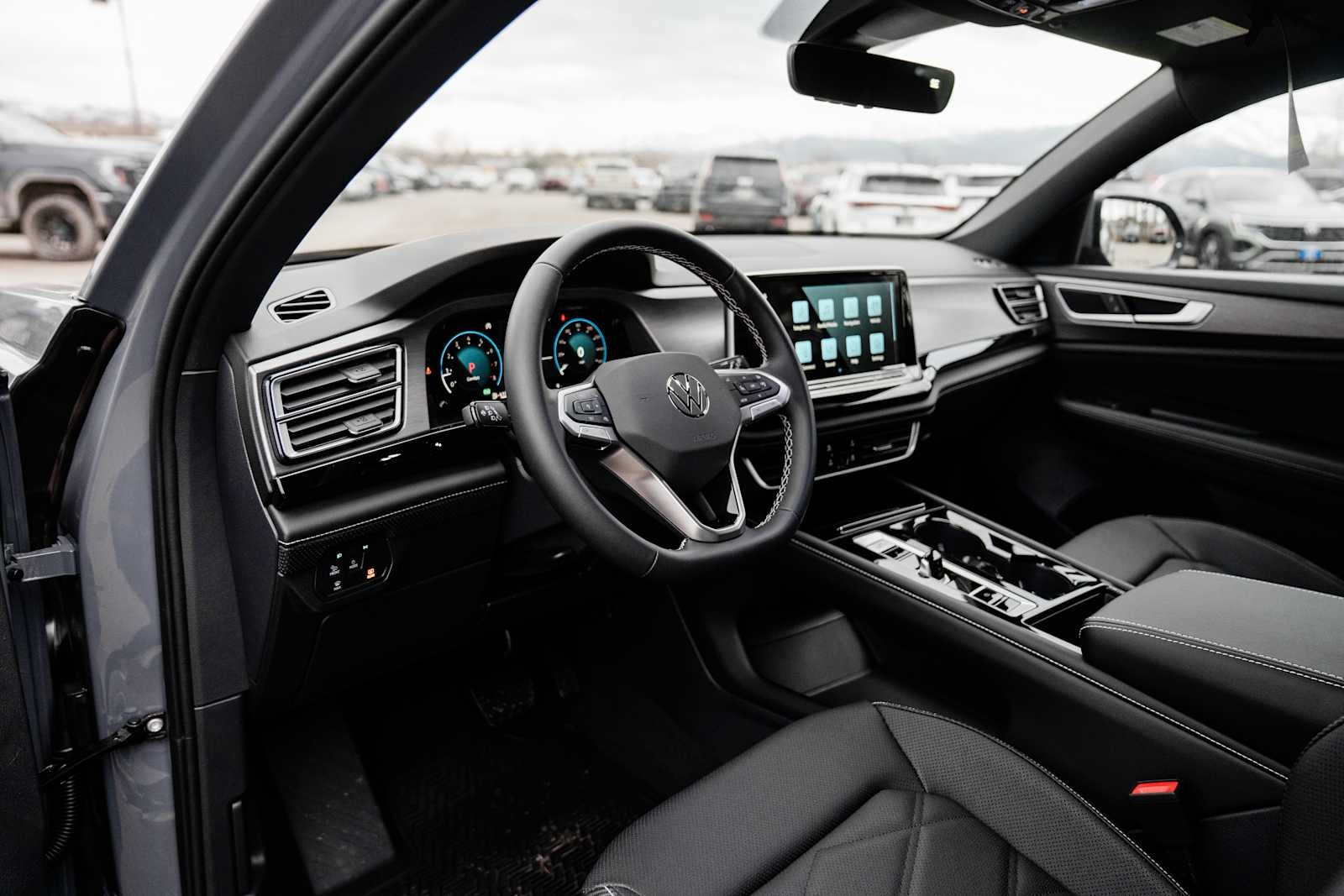 2026 Volkswagen Atlas Cross Sport 2.0T SE w/Tech 4MOTION