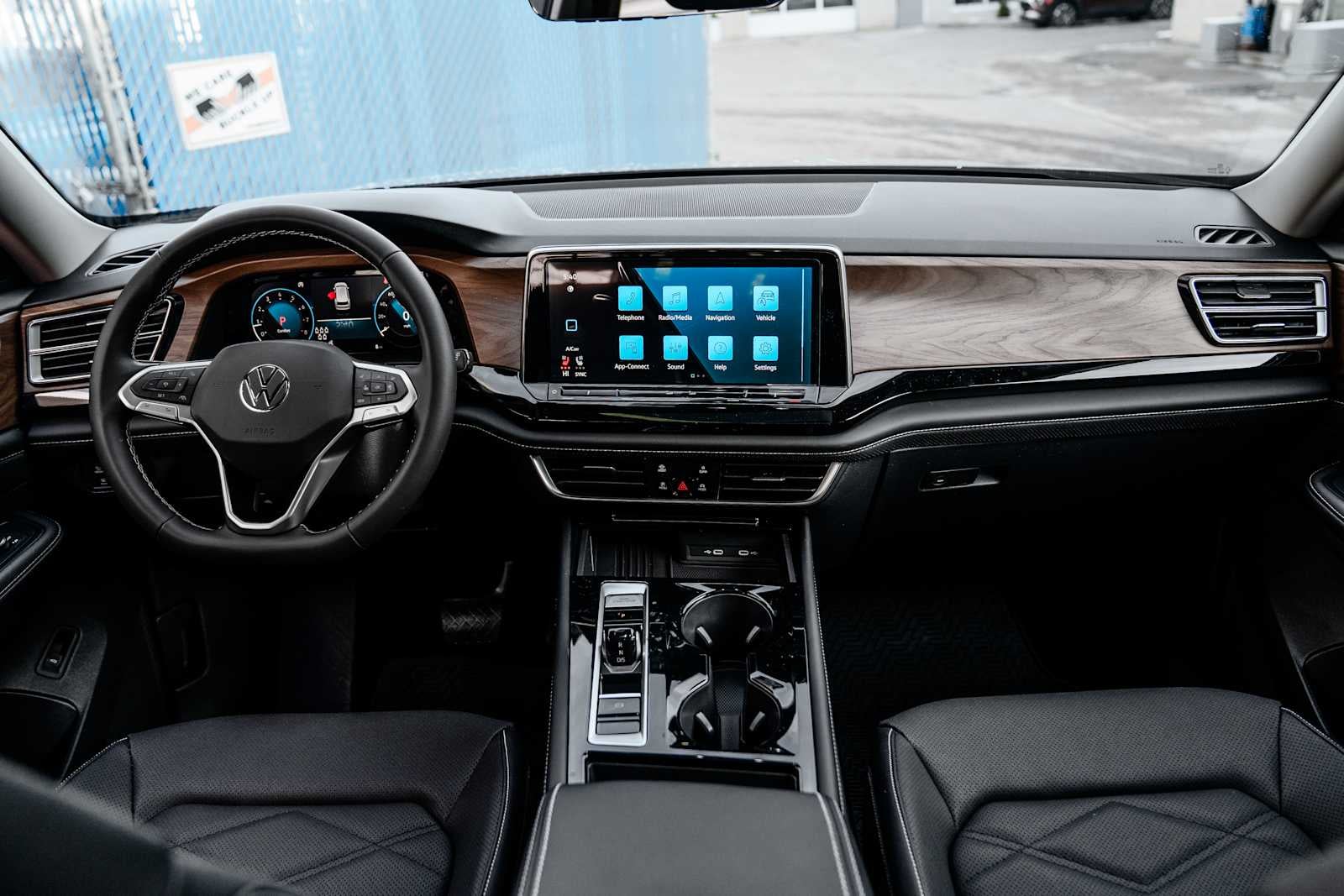 2026 Volkswagen Atlas SE W/ Tech AWD