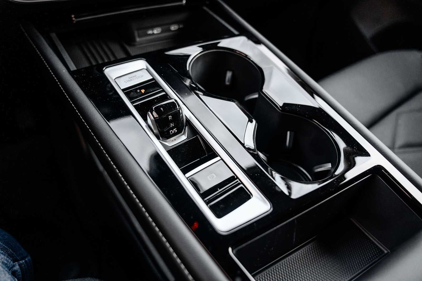 2026 Volkswagen Atlas SE W/ Tech AWD