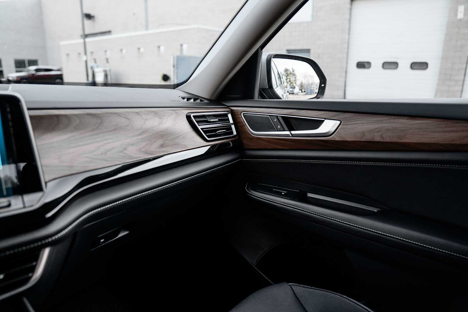 2026 Volkswagen Atlas SE W/ Tech AWD