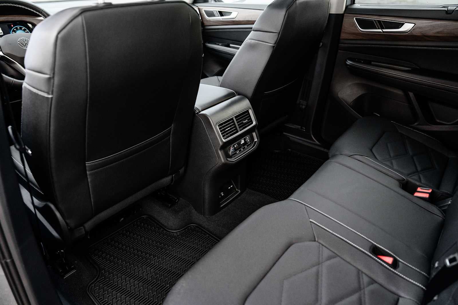 2026 Volkswagen Atlas SE W/ Tech AWD